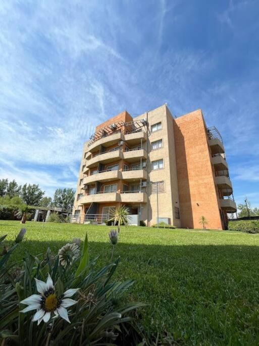 Hometel Guaymallén